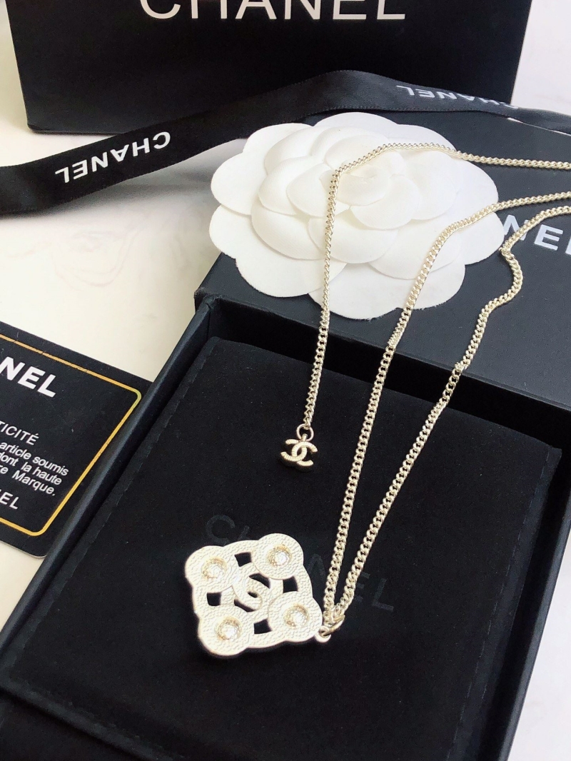 Ch**el necklaces